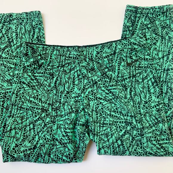 Nike Green & Black Cotton High Rise Capri Leggings Women's Medium - Picture 7 of 10